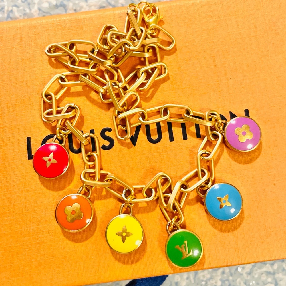 Louis Vuitton Pastilles Pride